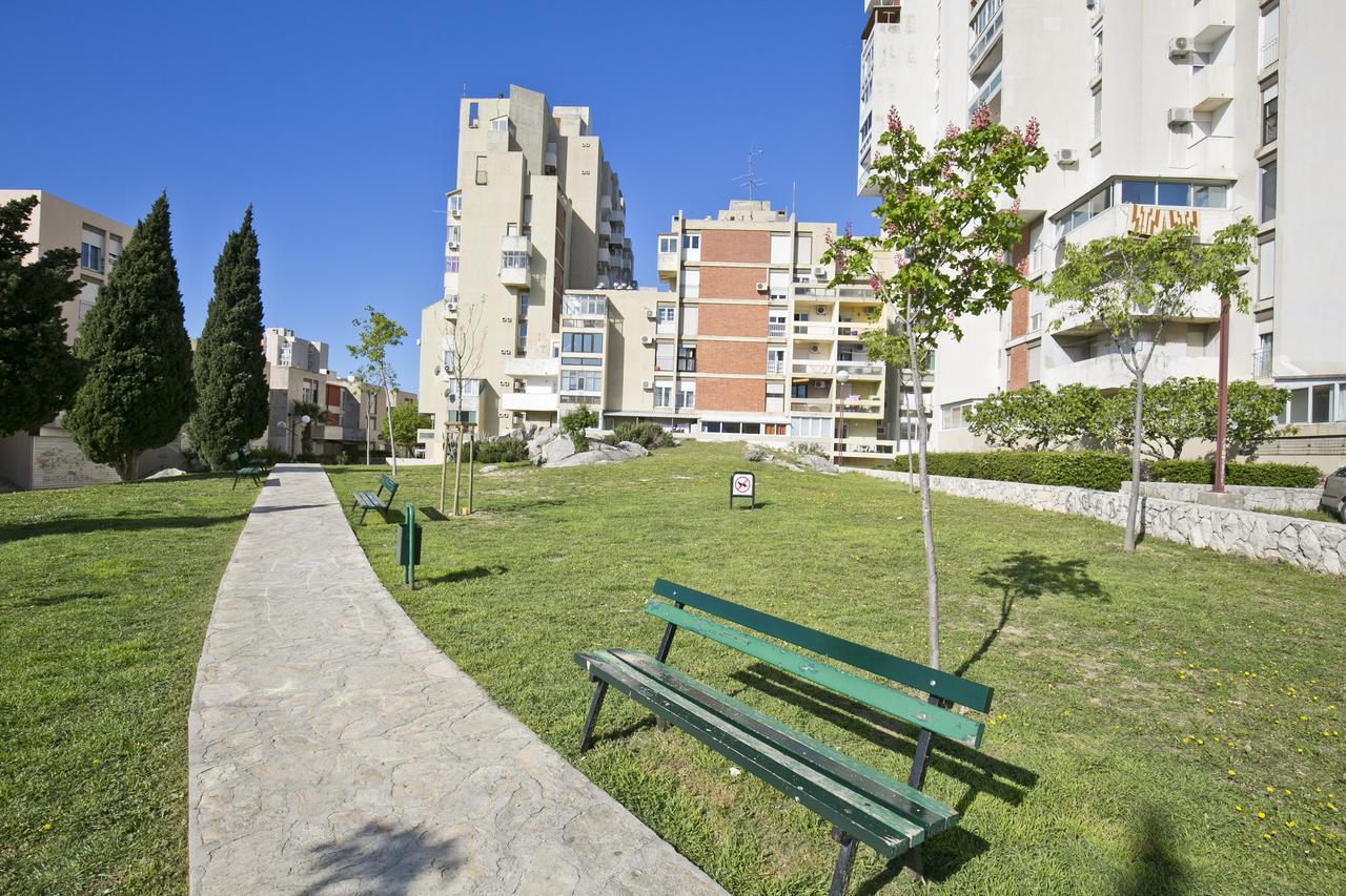Golden Place Split Bagian luar foto