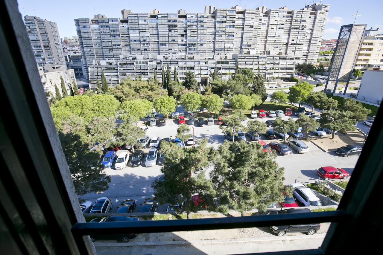 Golden Place Split Bagian luar foto
