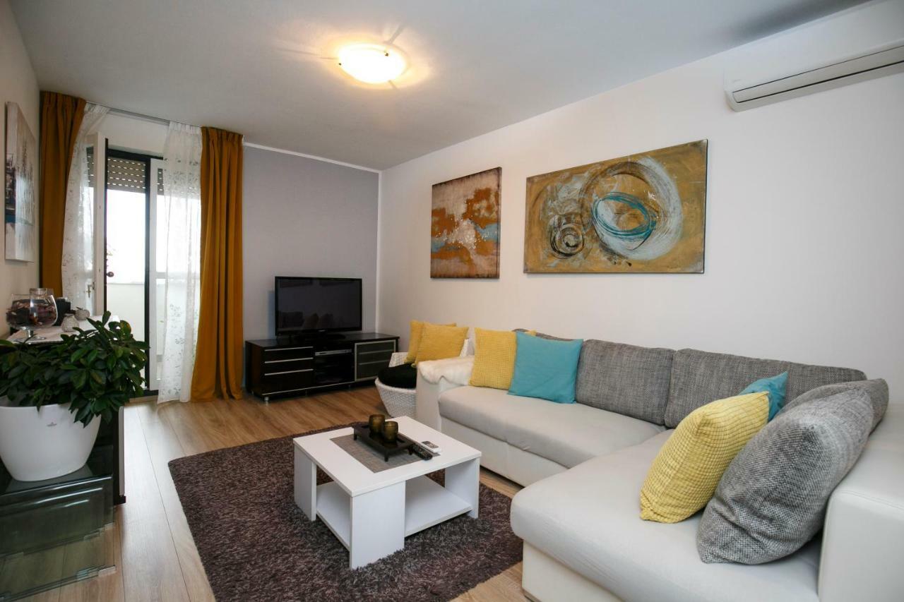 Golden Place Split Bagian luar foto