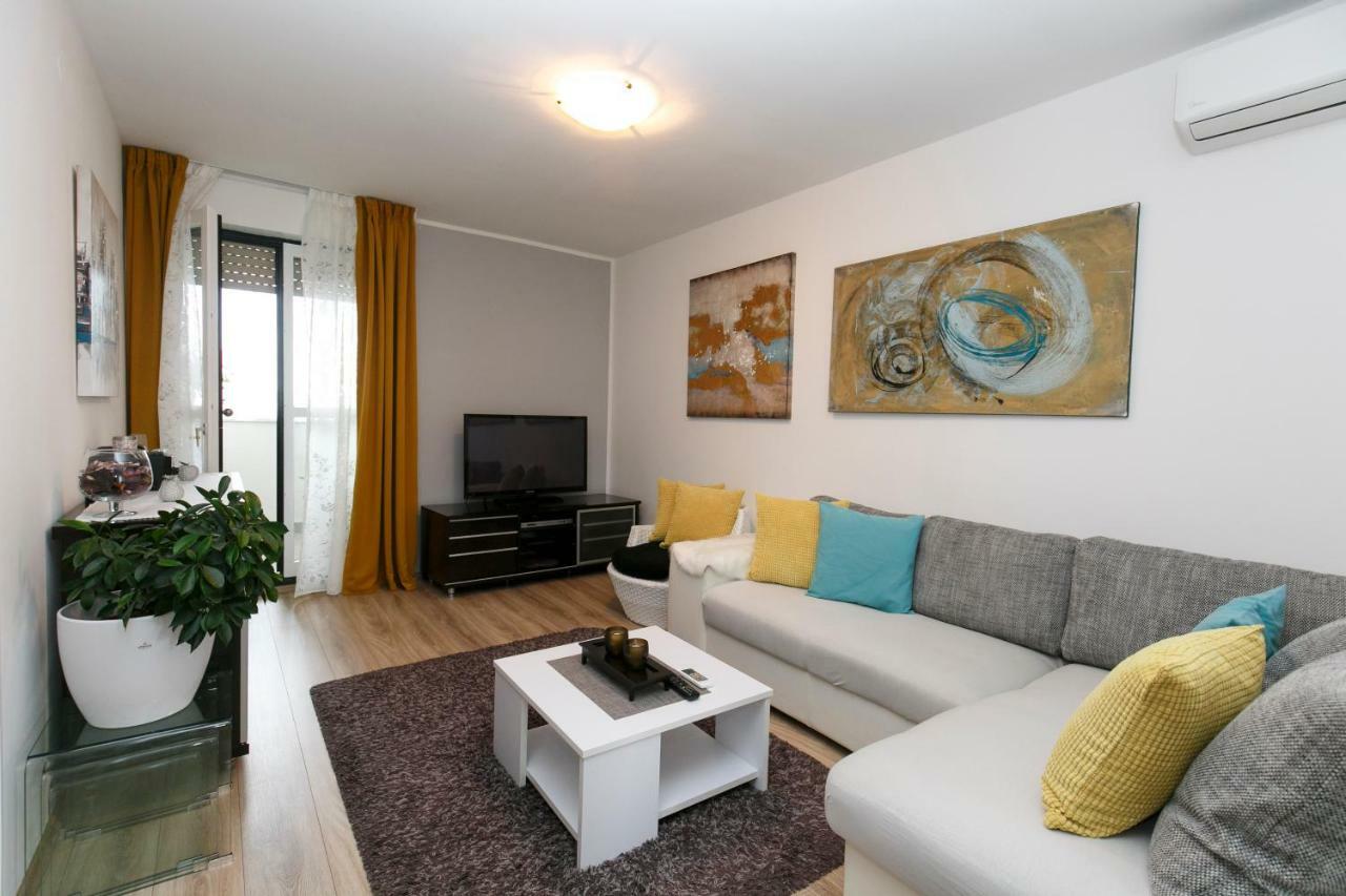Golden Place Split Bagian luar foto