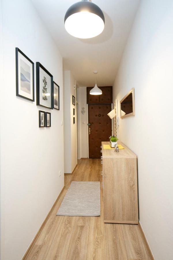 Golden Place Split Bagian luar foto
