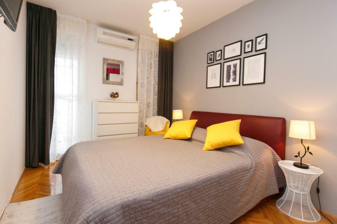 Golden Place Split Bagian luar foto